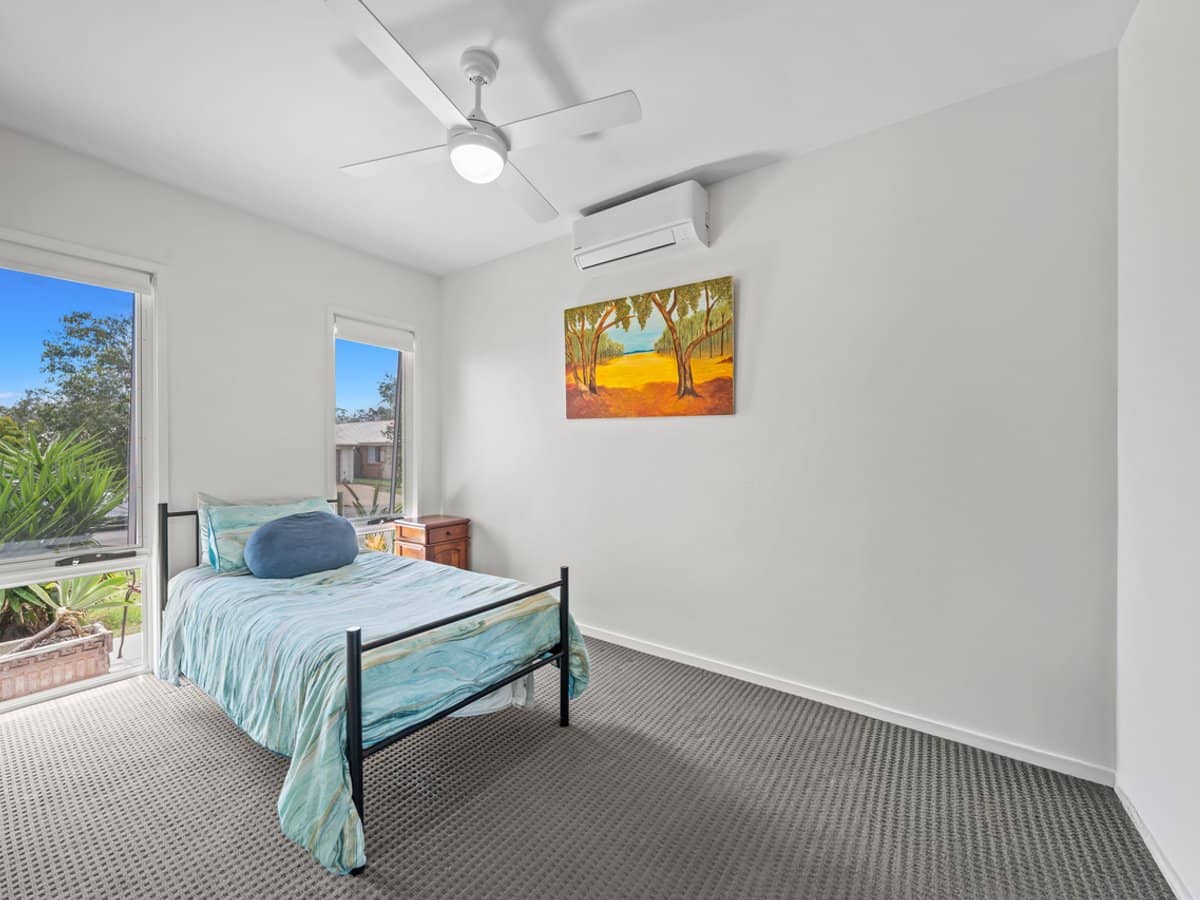 36 Parkland Circuit, PIMPAMA - Thumbnail 10