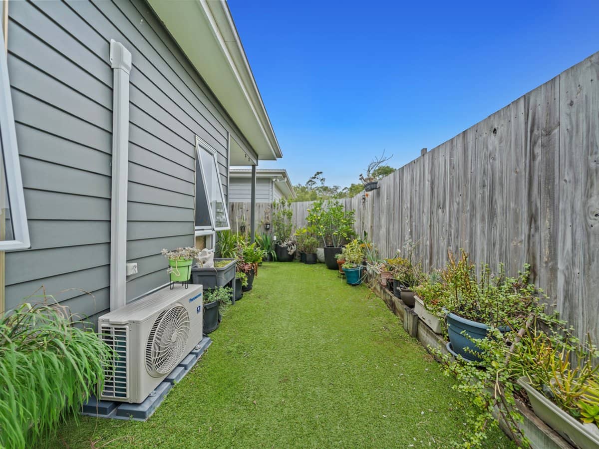 36 Parkland Circuit, PIMPAMA - Thumbnail 13