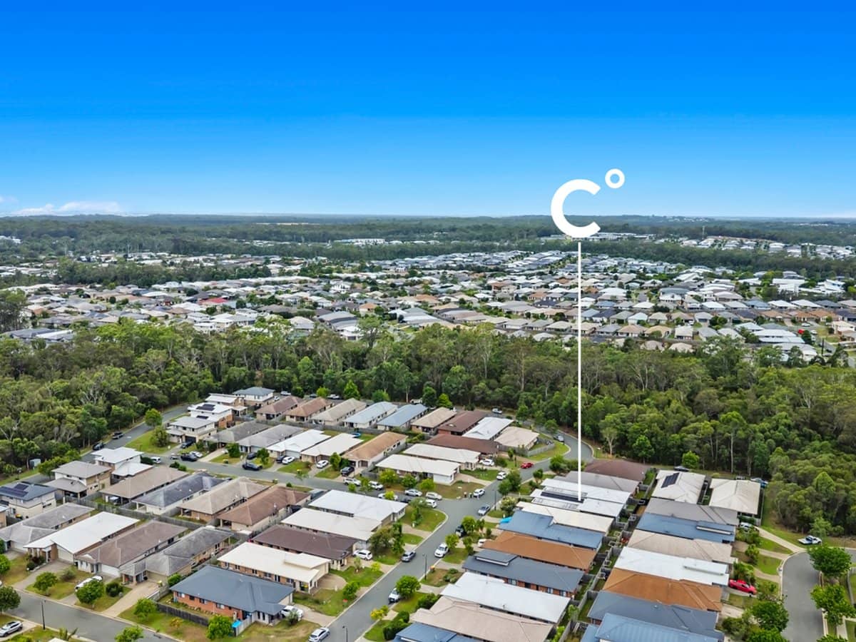 36 Parkland Circuit, PIMPAMA - Thumbnail 15