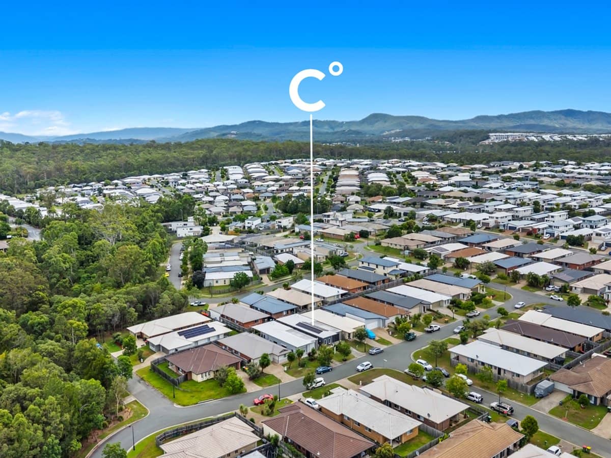 36 Parkland Circuit, PIMPAMA - Thumbnail 17