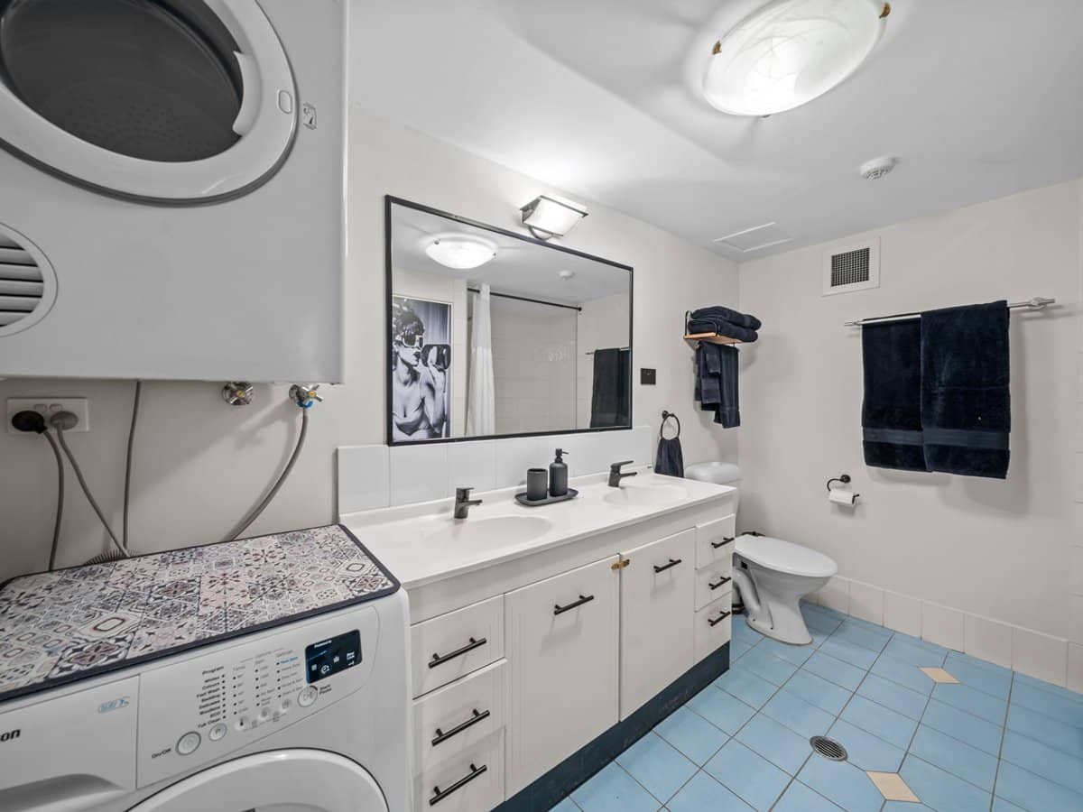 70 Remembrance Drive, SURFERS PARADISE - Thumbnail 12