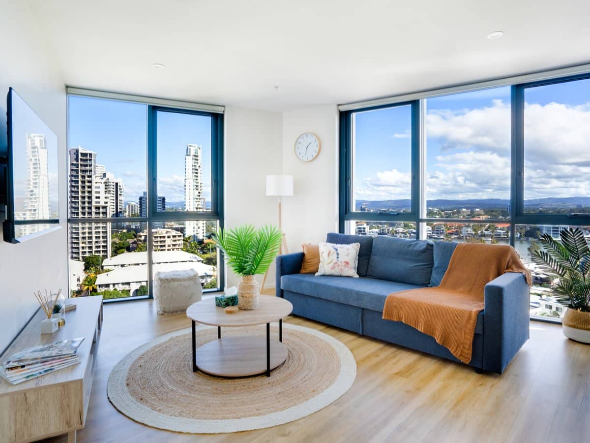 9 Norfolk Avenue, Broadbeach - Thumbnail 1