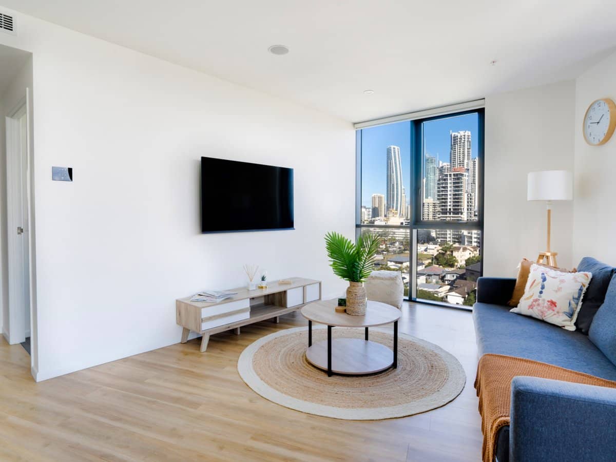 9 Norfolk Avenue, Broadbeach - Thumbnail 3