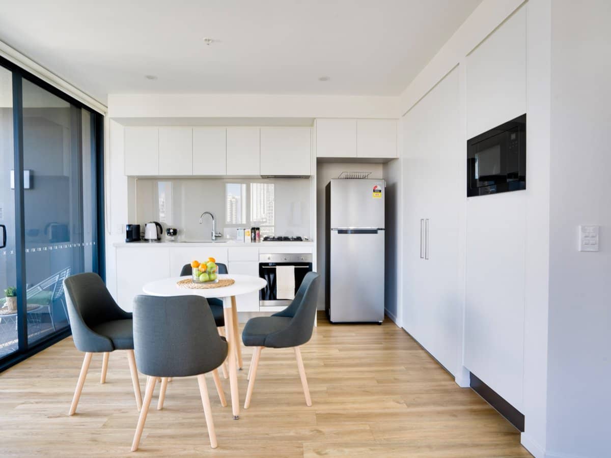 9 Norfolk Avenue, Broadbeach - Thumbnail 6