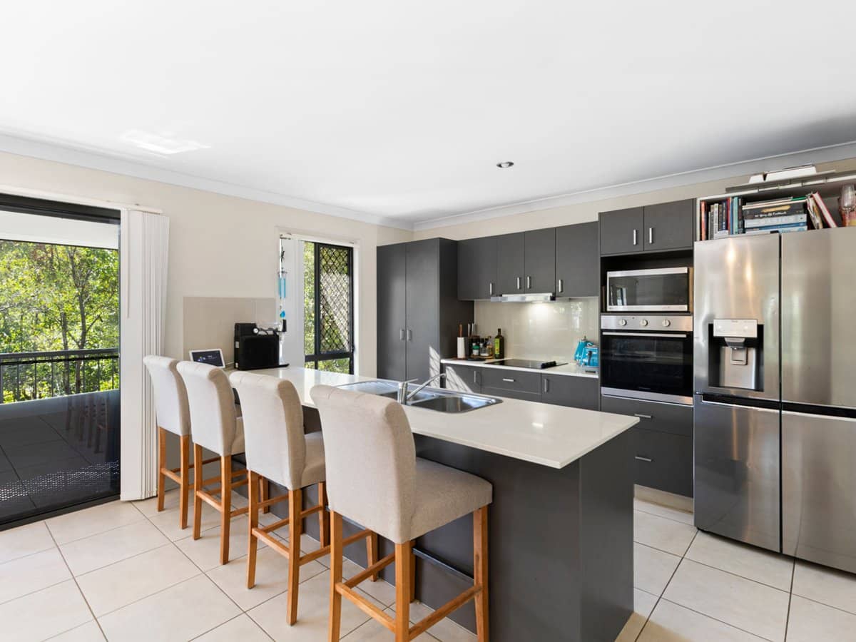 31 Castlereagh Close, PACIFIC PINES - Thumbnail 9