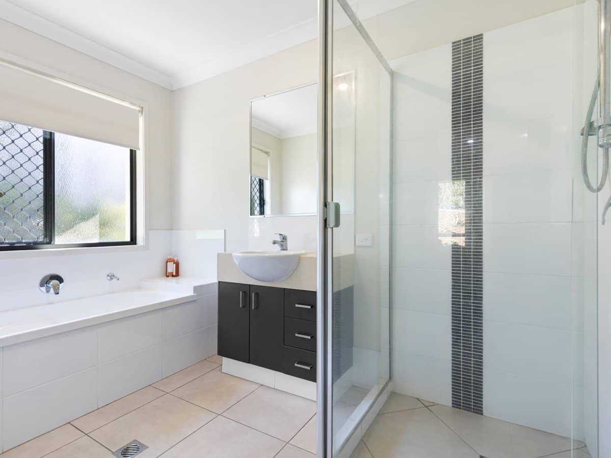 31 Castlereagh Close, PACIFIC PINES - Thumbnail 15