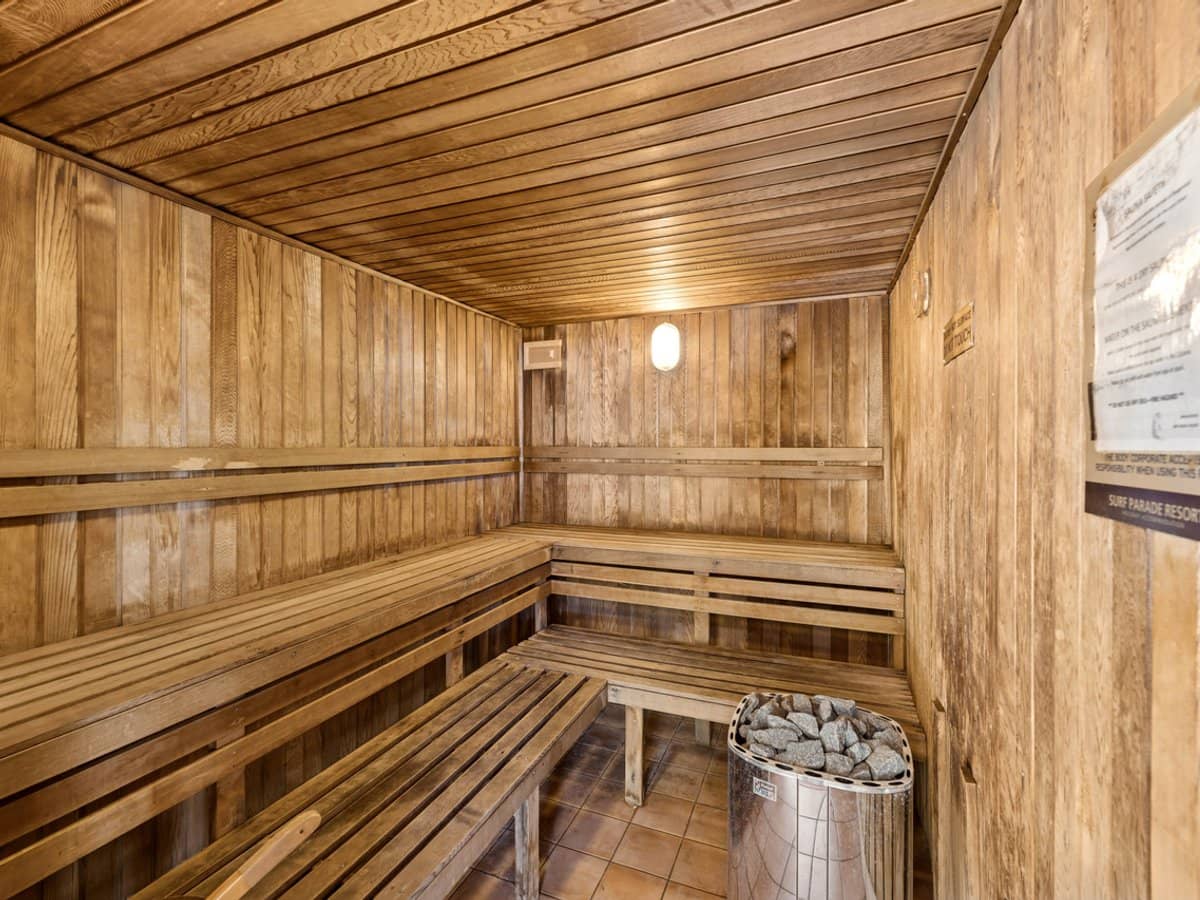 210 Surf Parade, SURFERS PARADISE - Thumbnail 14