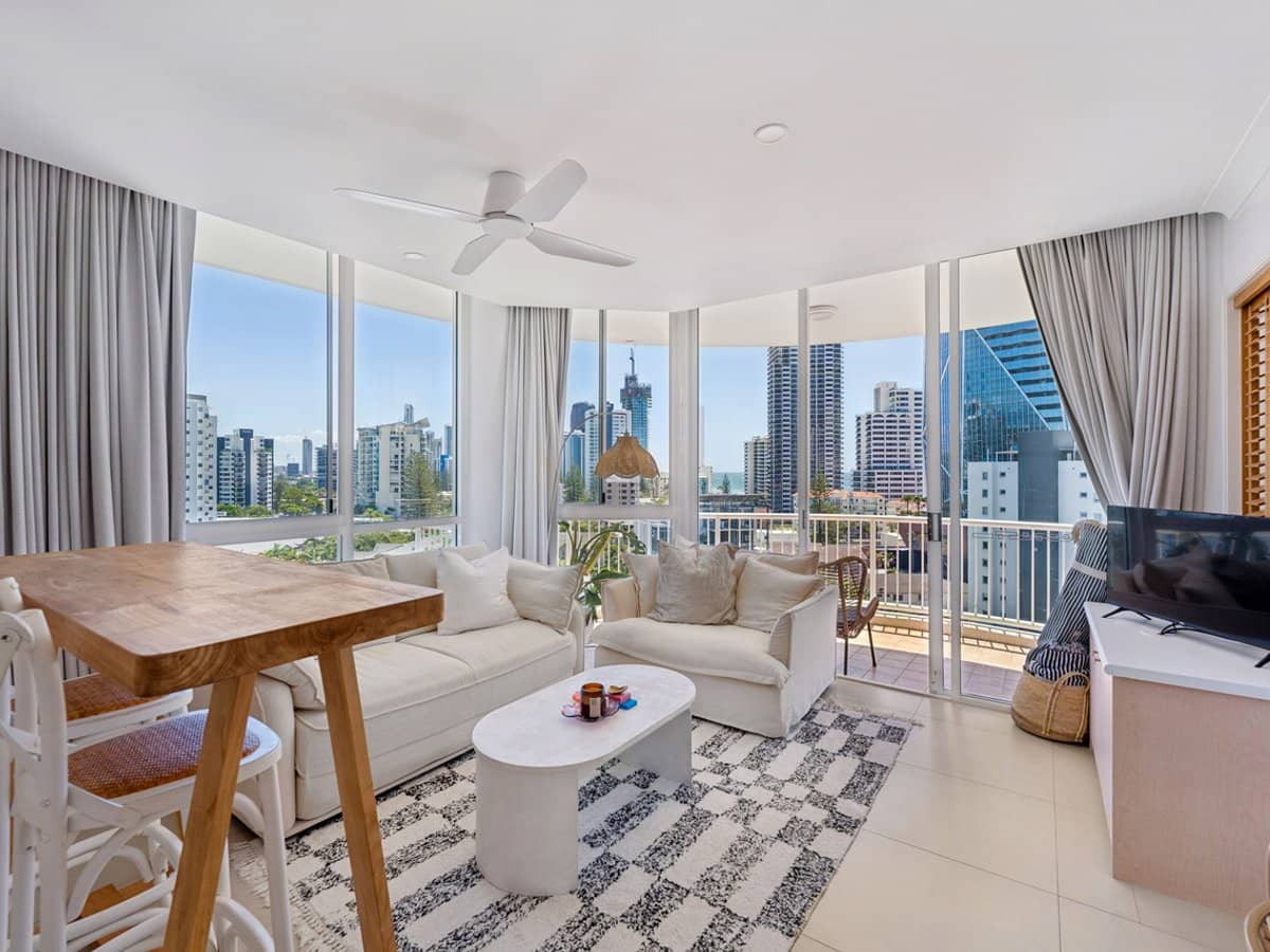 210 Surf Parade, SURFERS PARADISE - Thumbnail 18