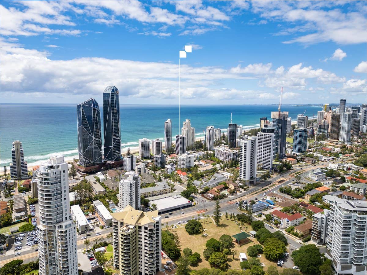 210 Surf Parade, SURFERS PARADISE - Thumbnail 21