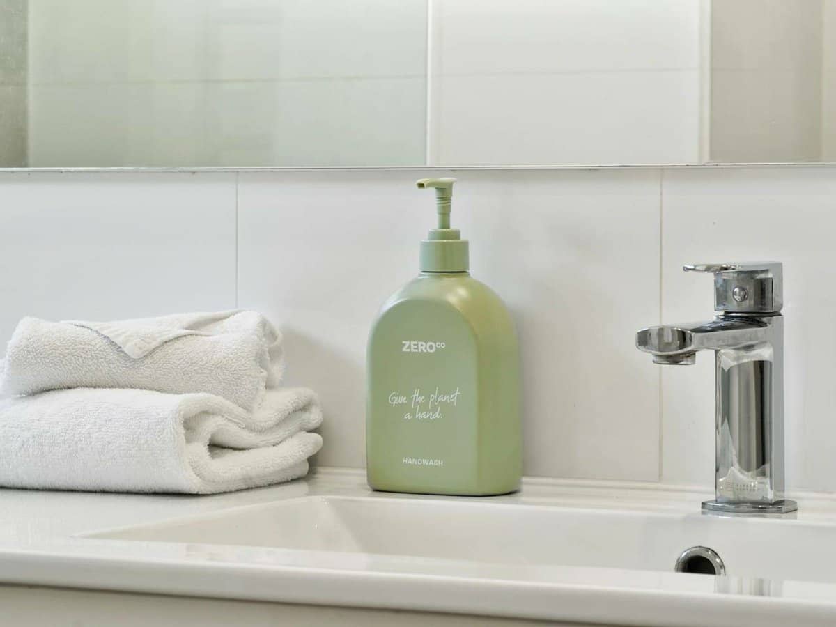 3 Rosewood Avenue, BROADBEACH - Thumbnail 14