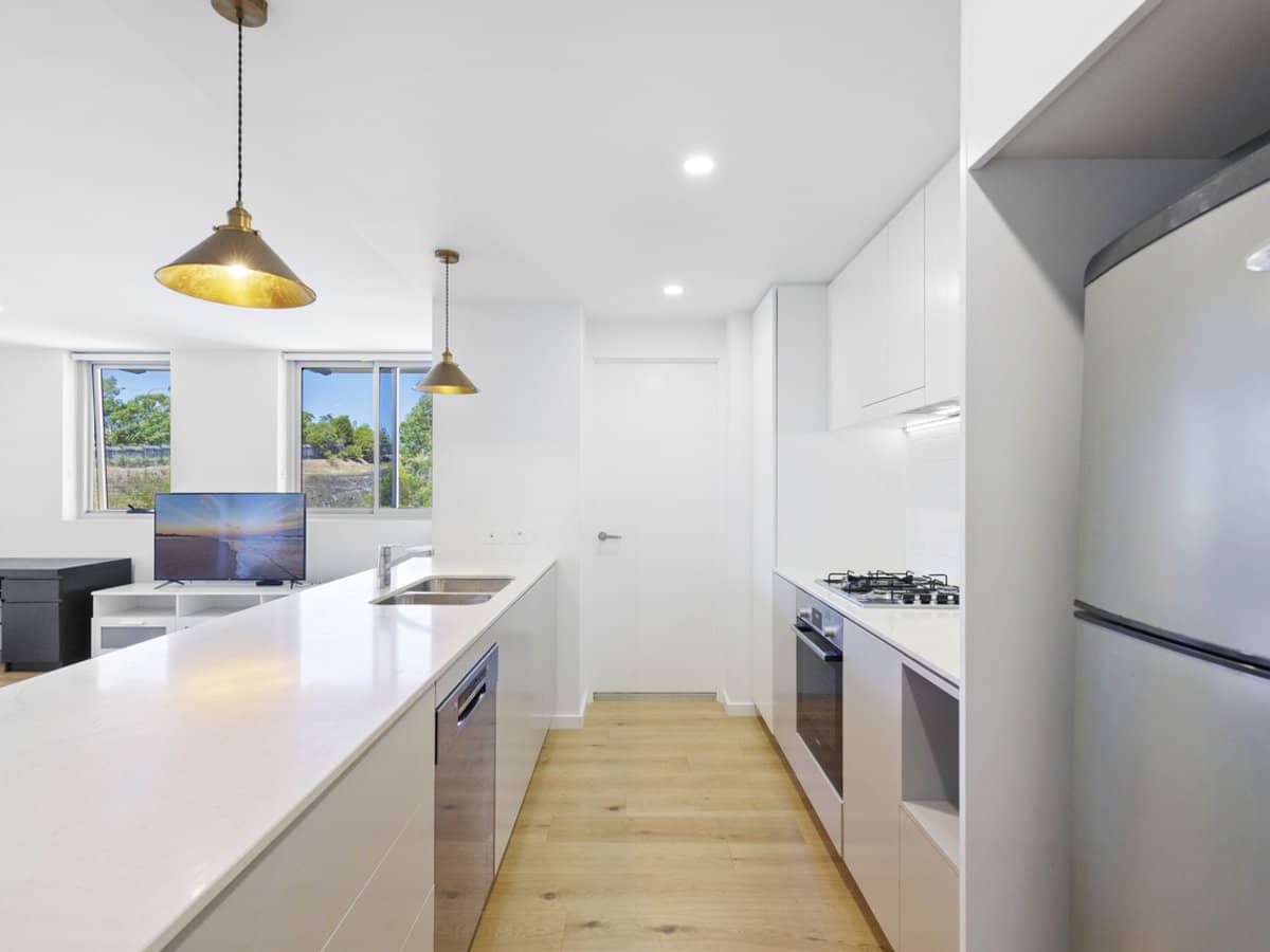 4212/61 Investigator Drive, ROBINA - Thumbnail 3