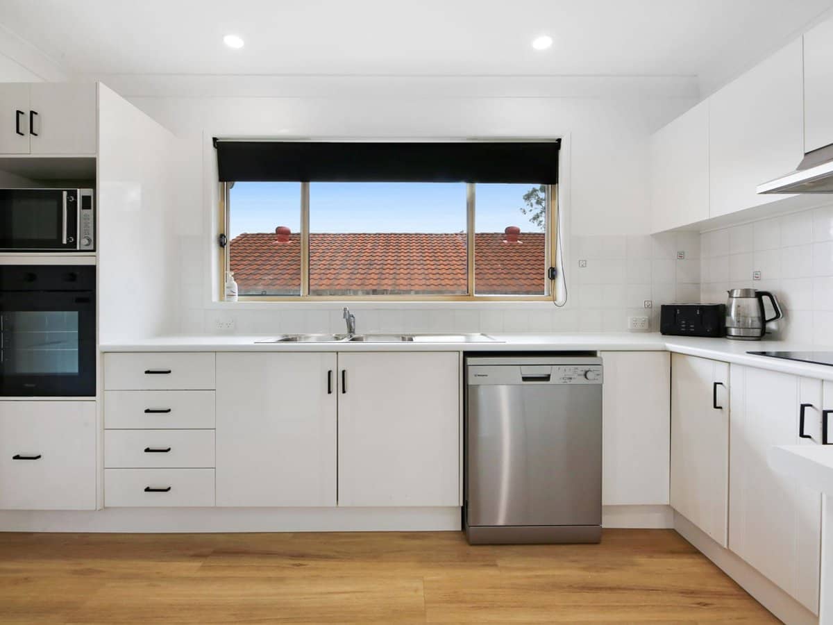 8 Chute Street, Mudgeeraba - Thumbnail 2