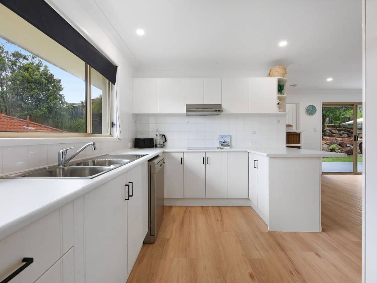 8 Chute Street, Mudgeeraba - Thumbnail 3