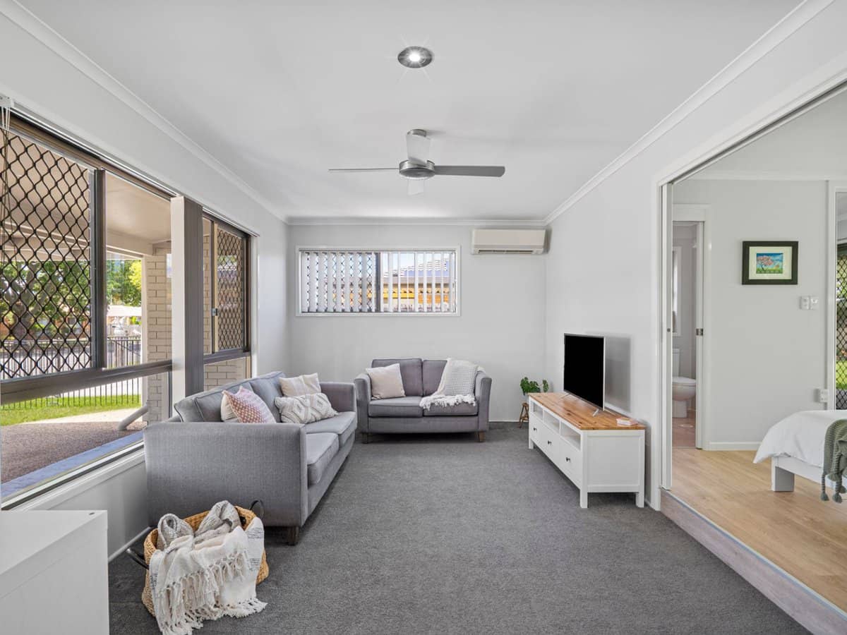 50 Robert Stanley Drive, MOUNT WARREN PARK - Thumbnail 5