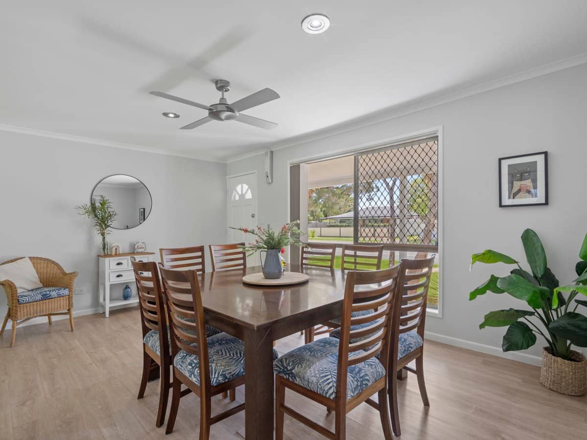 50 Robert Stanley Drive, MOUNT WARREN PARK - Thumbnail 8