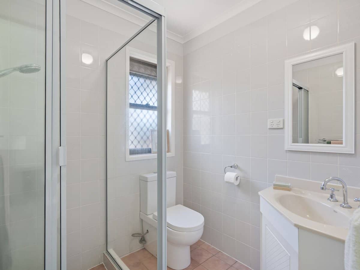 50 Robert Stanley Drive, MOUNT WARREN PARK - Thumbnail 14