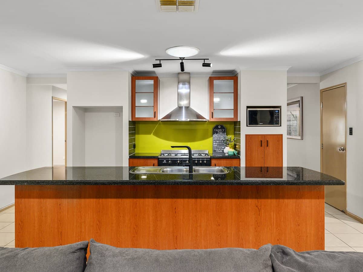 10 Govett Street, PACIFIC PINES - Thumbnail 7