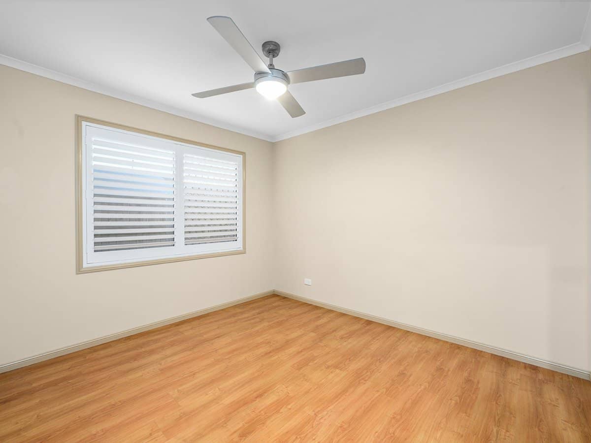 10 Govett Street, PACIFIC PINES - Thumbnail 17