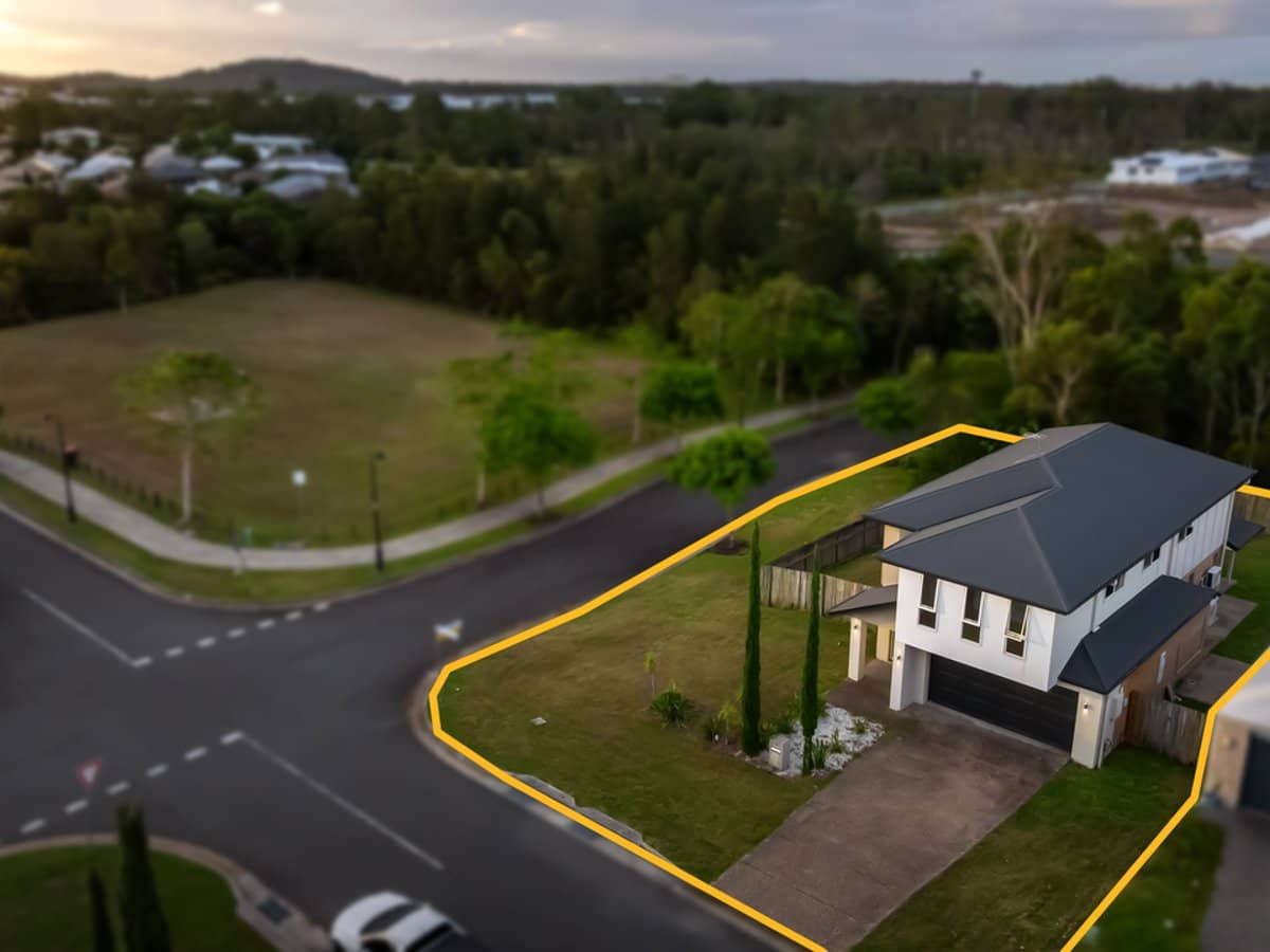 25 Milbrook Crescent, PIMPAMA - Thumbnail 4