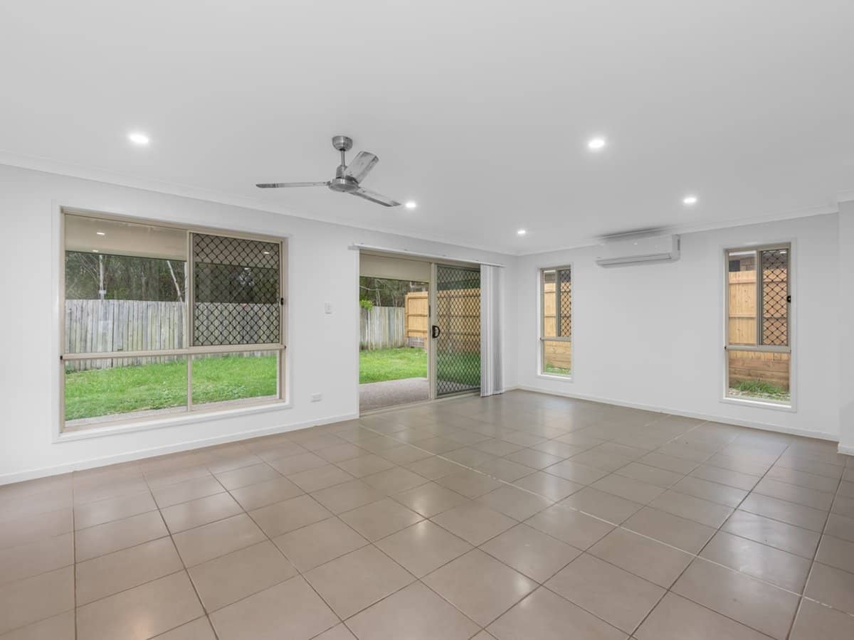 25 Milbrook Crescent, PIMPAMA - Thumbnail 8