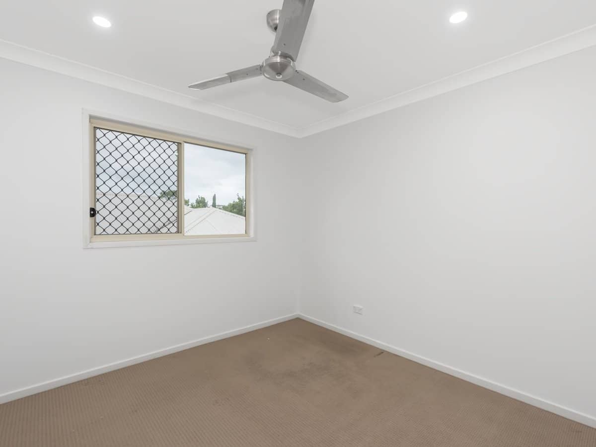 25 Milbrook Crescent, PIMPAMA - Thumbnail 15