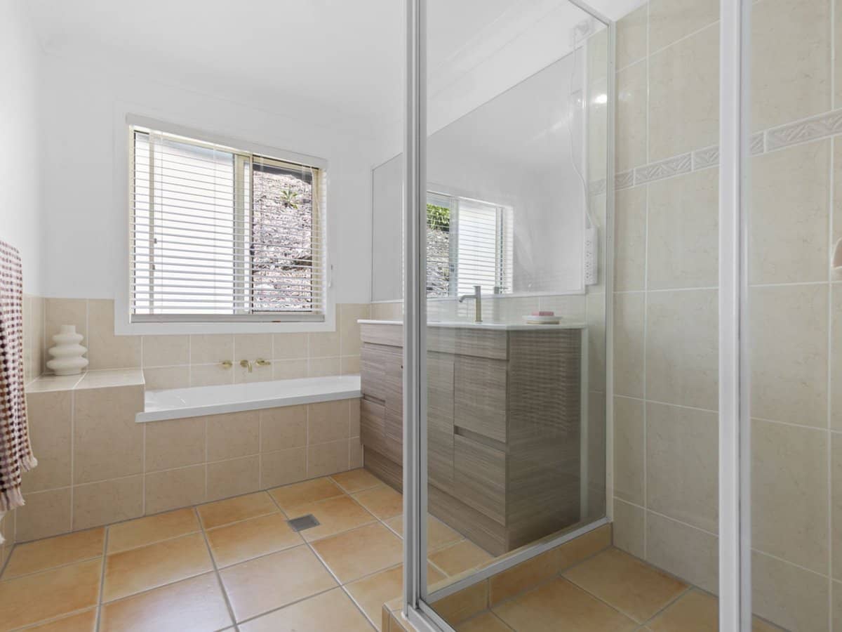 7 Humberside Close, Mudgeeraba - Thumbnail 13