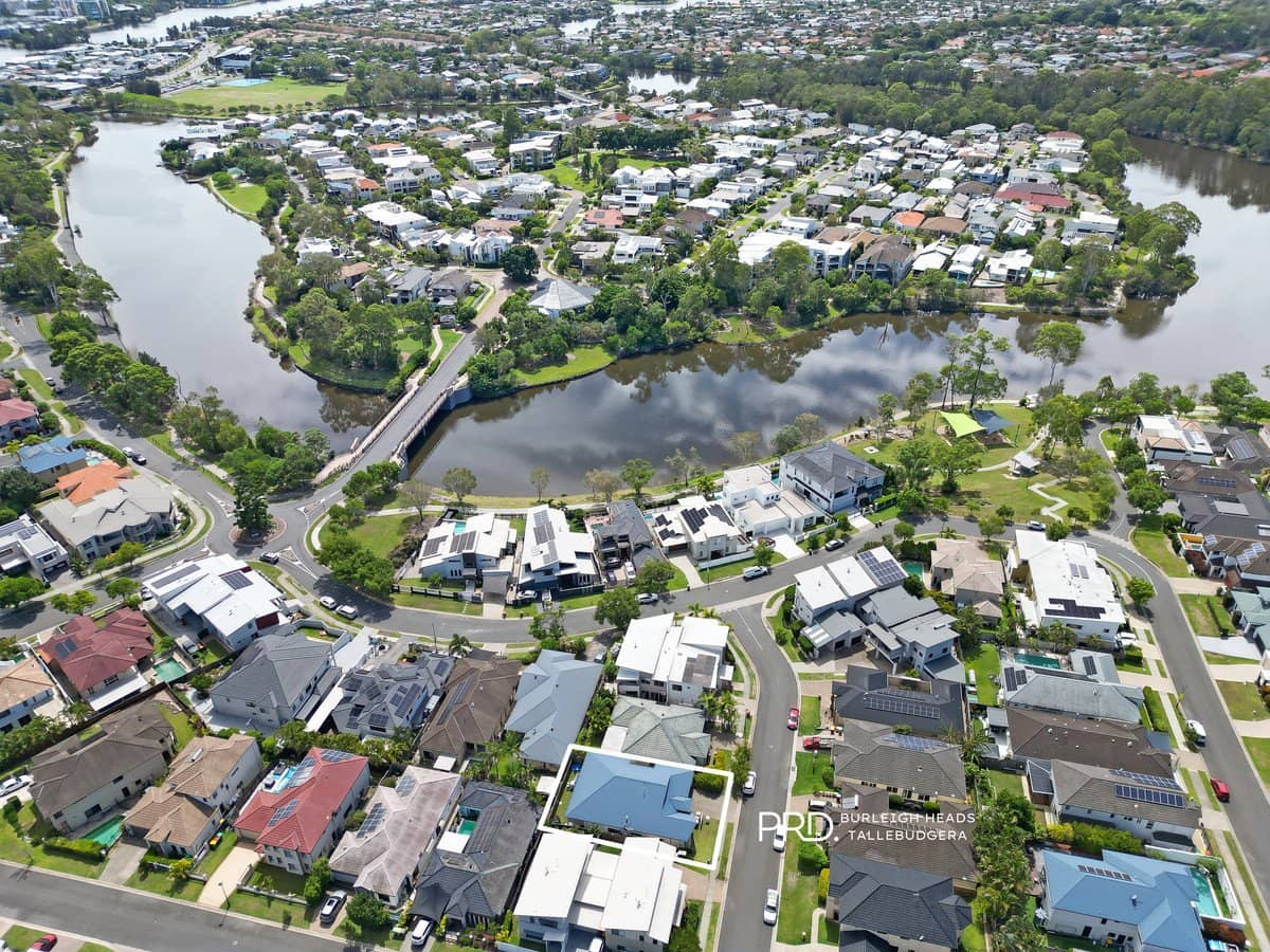 5 Palma Crescent, Varsity Lakes - Thumbnail 2