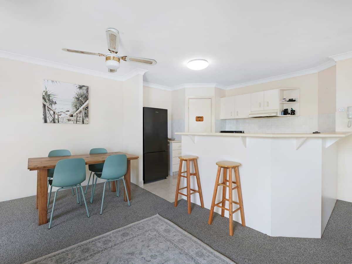 2 Stephens Street, BURLEIGH HEADS - Thumbnail 5