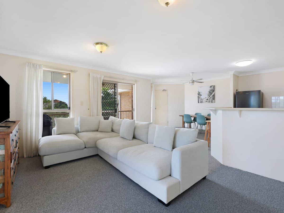 2 Stephens Street, BURLEIGH HEADS - Thumbnail 8