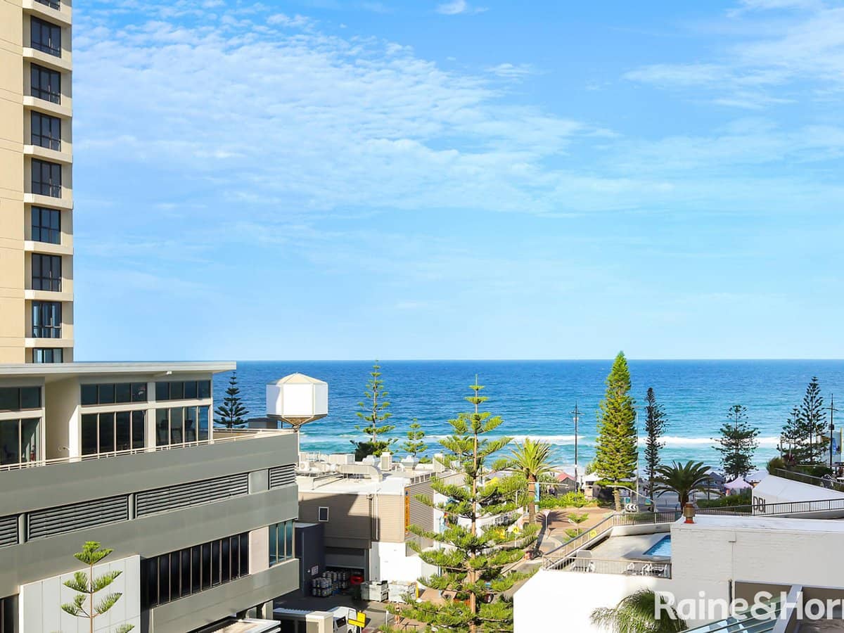 18 Hanlan Street, SURFERS PARADISE - Thumbnail 1