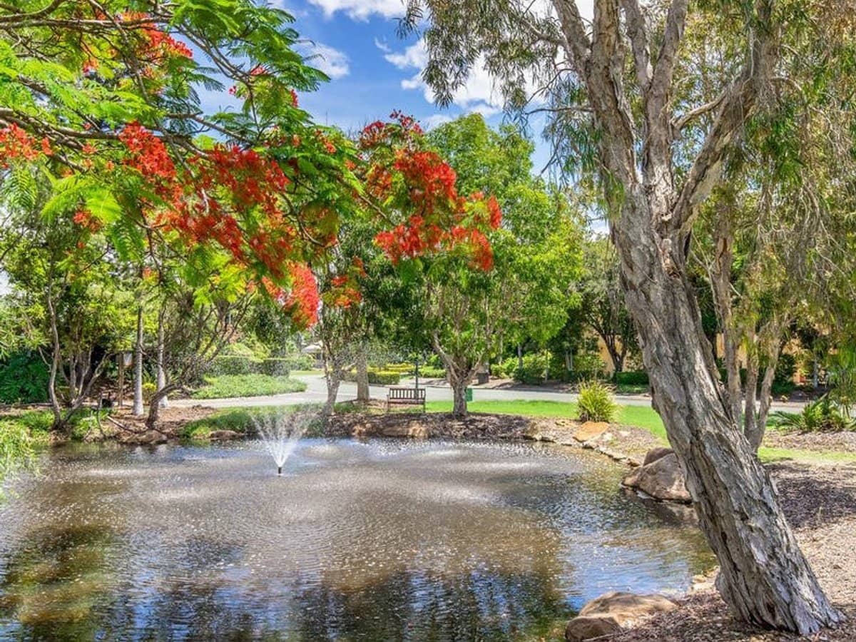 125 Santa Cruz Boulevard, CLEAR ISLAND WATERS - Thumbnail 17