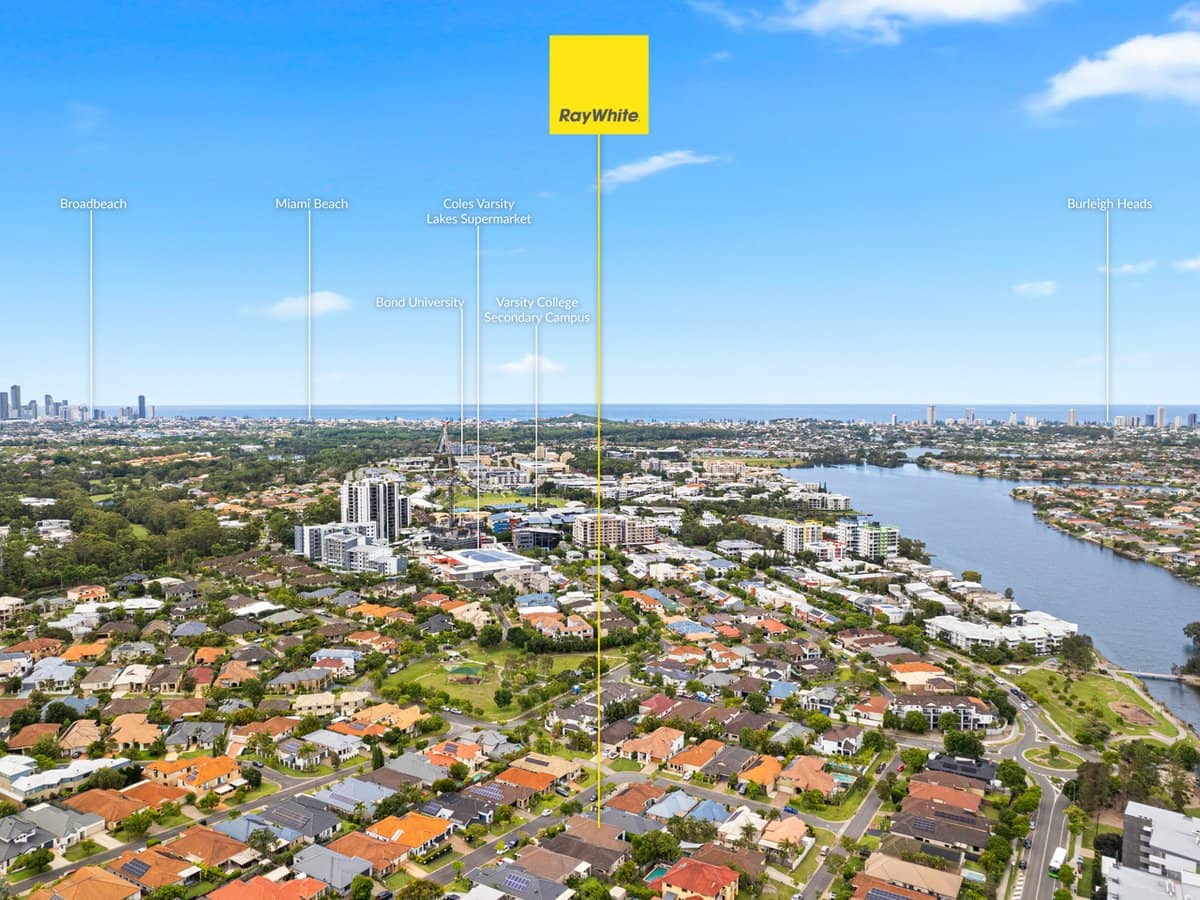 14 Windemere Crescent, VARSITY LAKES - Thumbnail 2