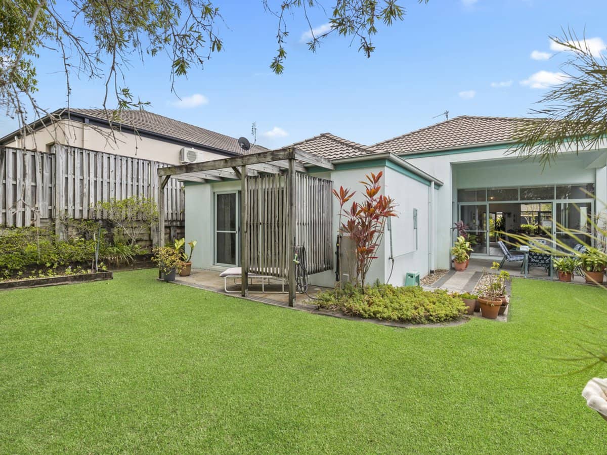 14 Windemere Crescent, VARSITY LAKES - Thumbnail 3