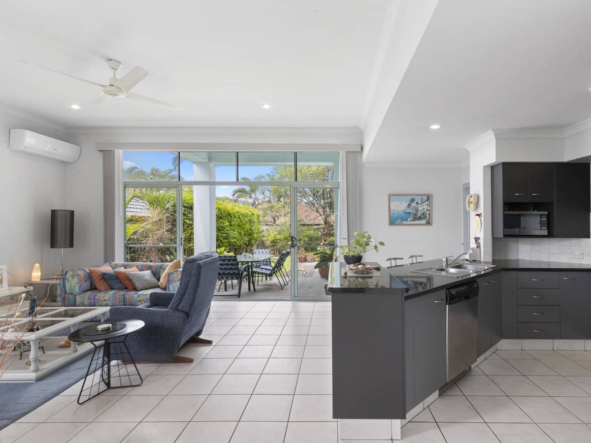 14 Windemere Crescent, VARSITY LAKES - Thumbnail 6