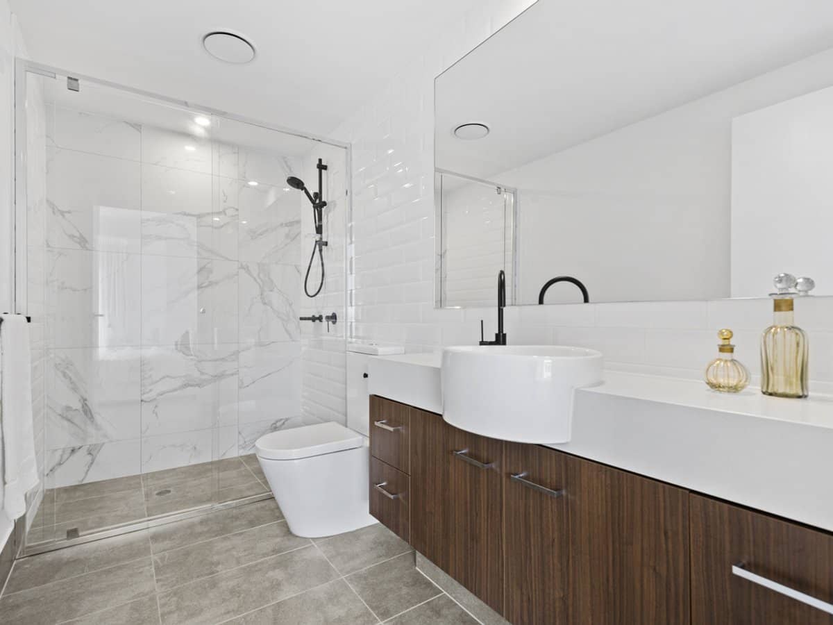 397 Christine Avenue, VARSITY LAKES - Thumbnail 17