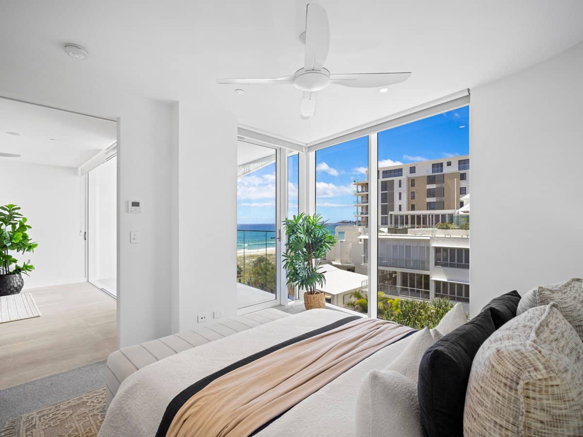 321 Golden Four Drive, TUGUN - Thumbnail 4