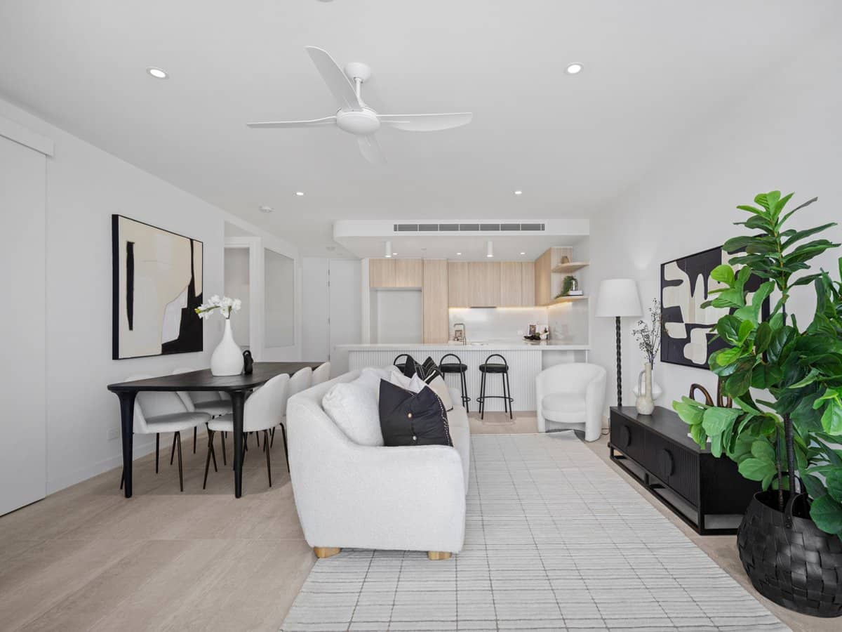 321 Golden Four Drive, TUGUN - Thumbnail 13