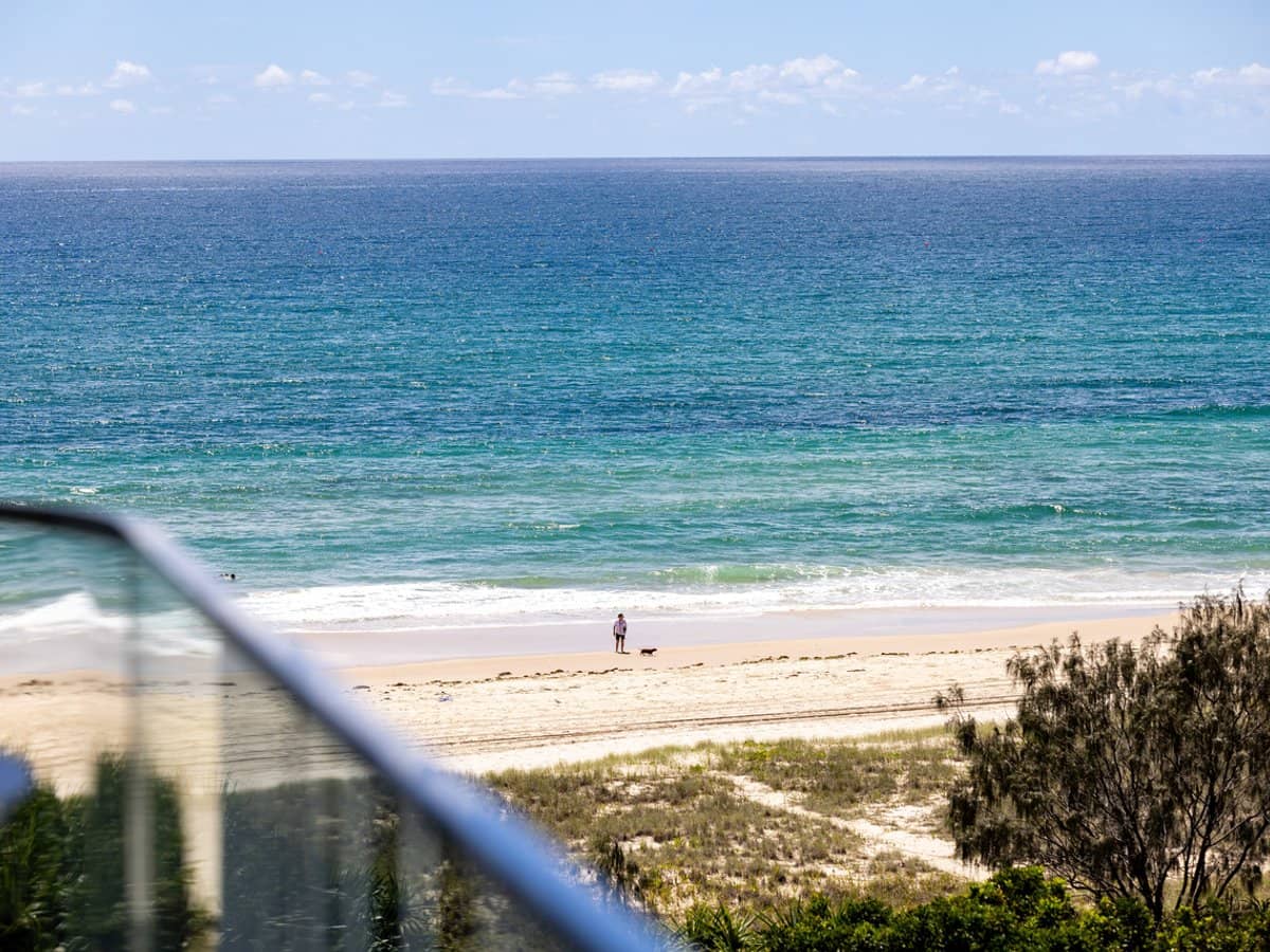 321 Golden Four Drive, TUGUN - Thumbnail 16