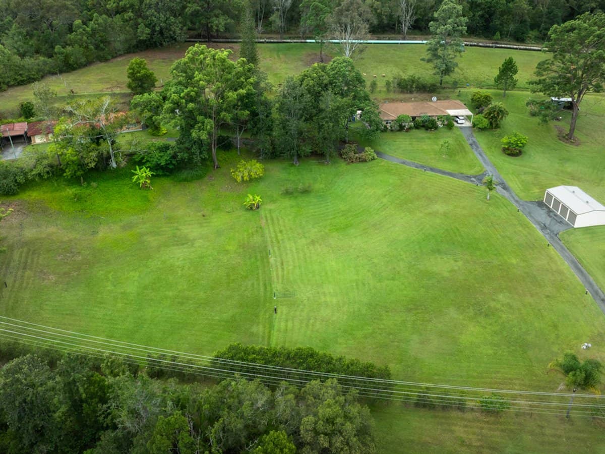590 Gold Coast Springbrook Road, MUDGEERABA - Thumbnail 2