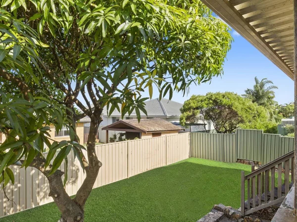 222 Benowa Road, BENOWA - Thumbnail 1