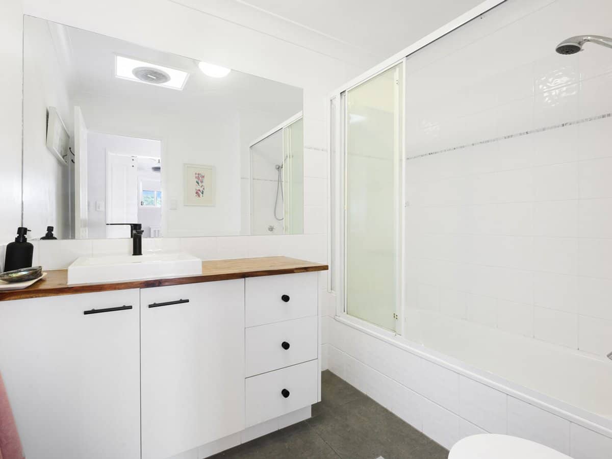 61A Harrier Drive, Burleigh Waters - Thumbnail 17