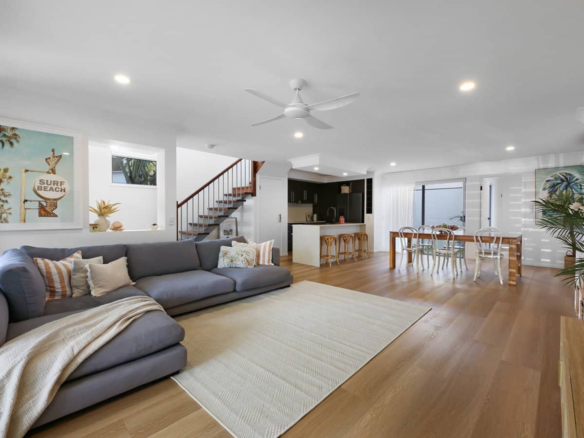 109 Tours Way, Burleigh Waters - Thumbnail 1