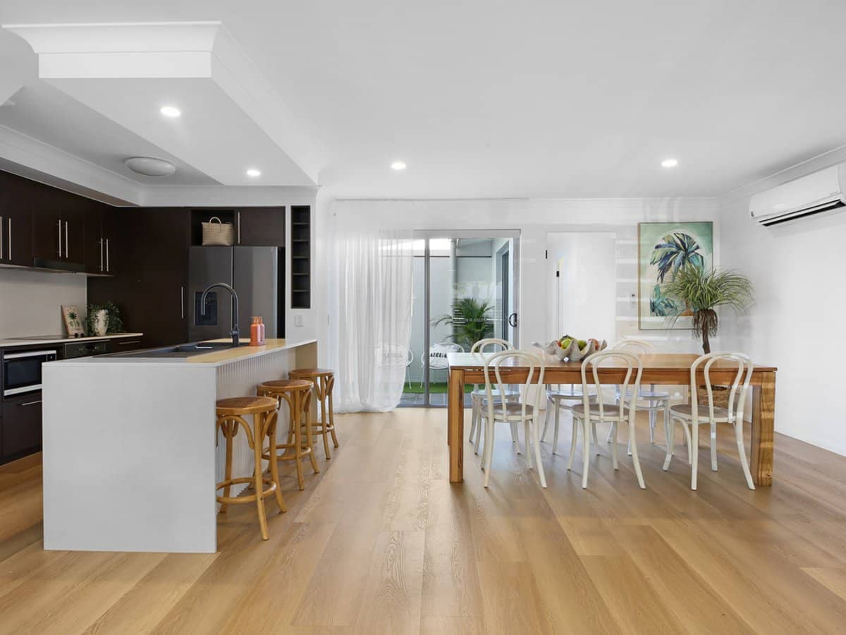 109 Tours Way, Burleigh Waters - Thumbnail 2