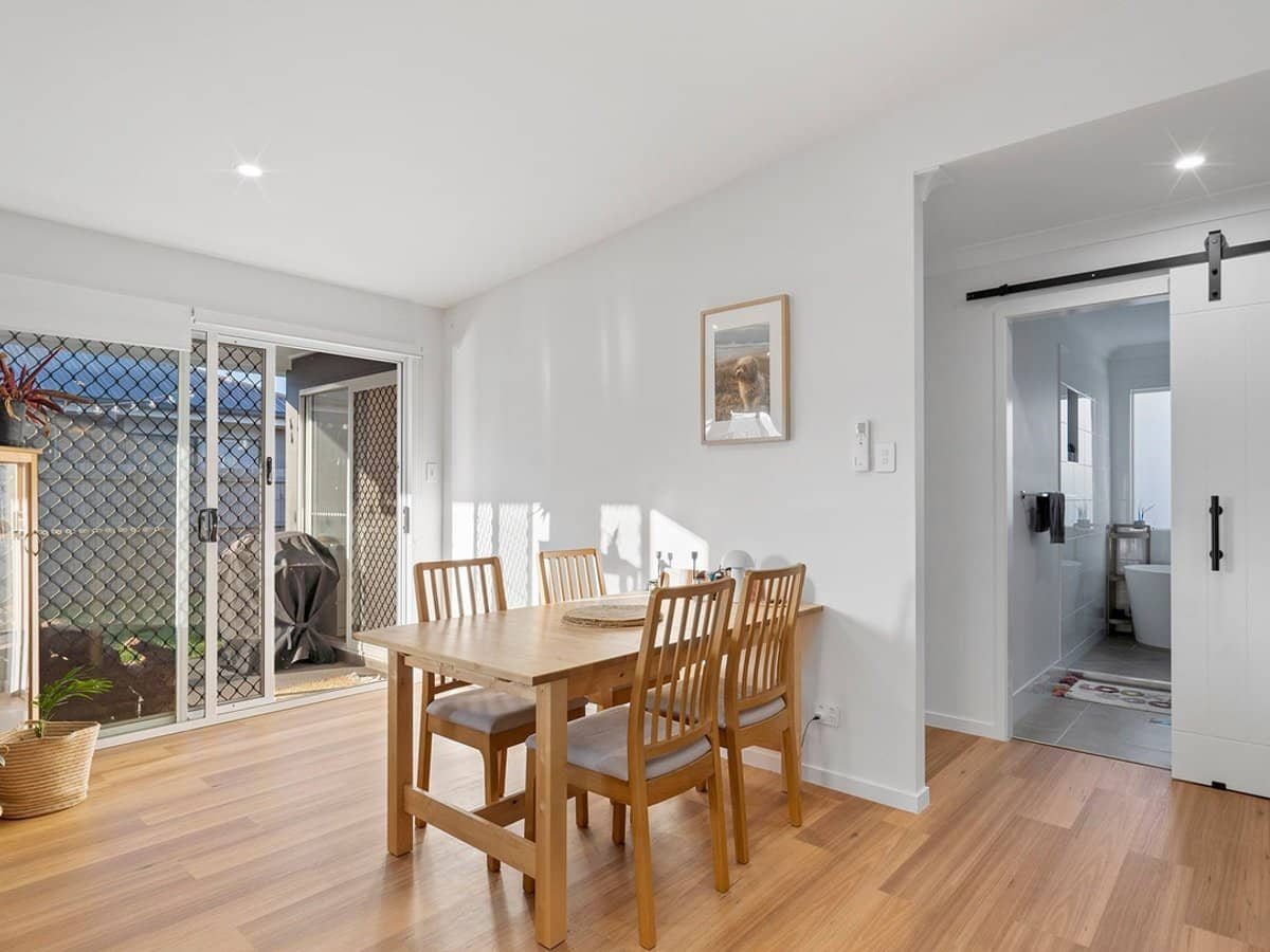 21 Matasha Crescent, PIMPAMA - Thumbnail 3