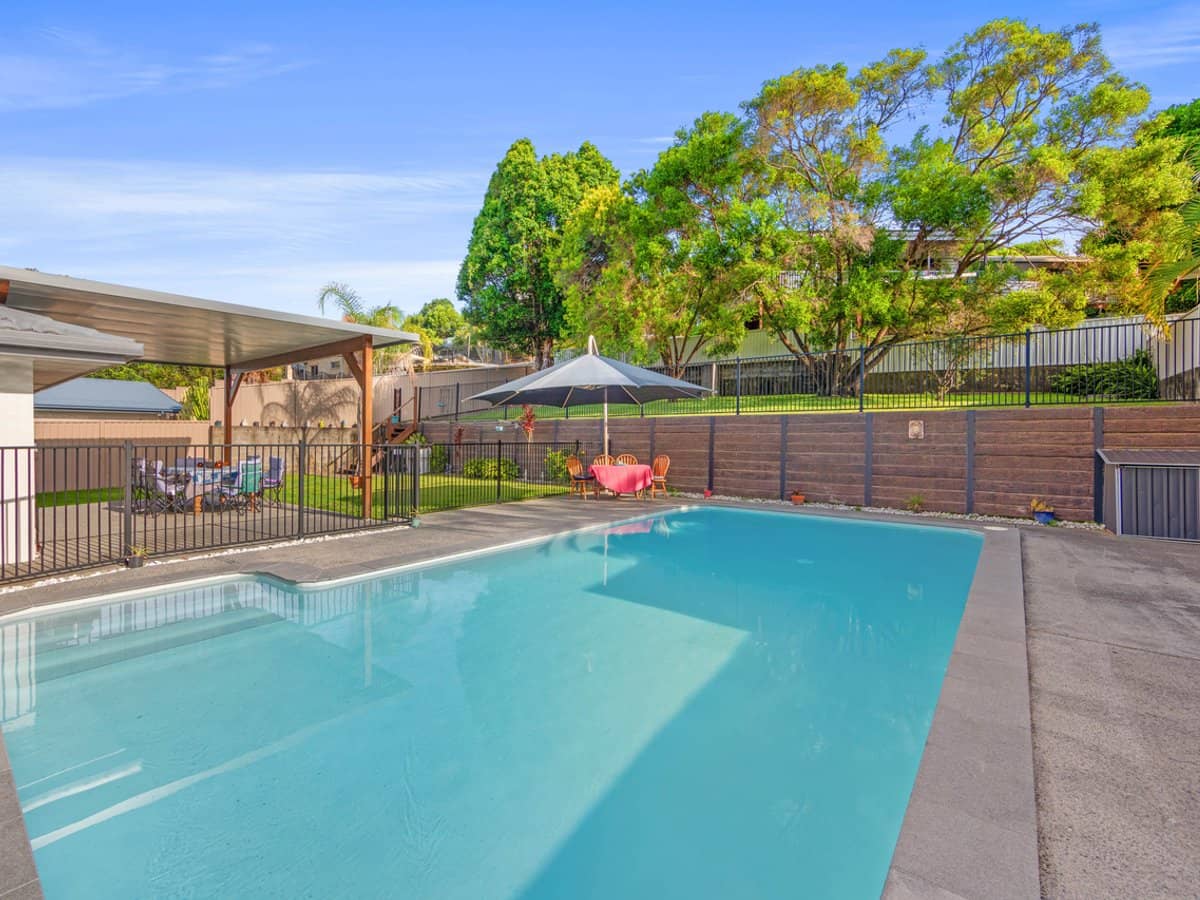 14 Mirreen Drive, TUGUN - Thumbnail 1