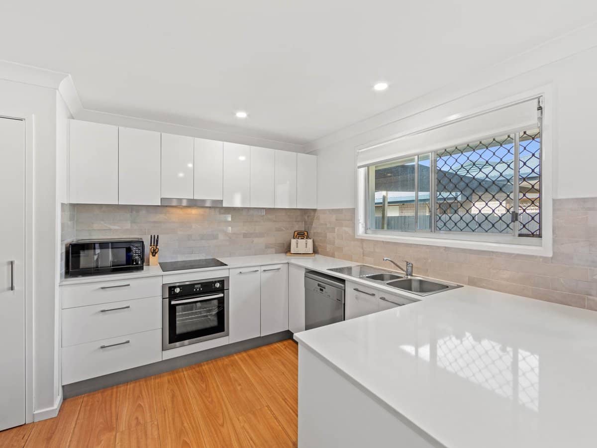 14 Mirreen Drive, TUGUN - Thumbnail 4