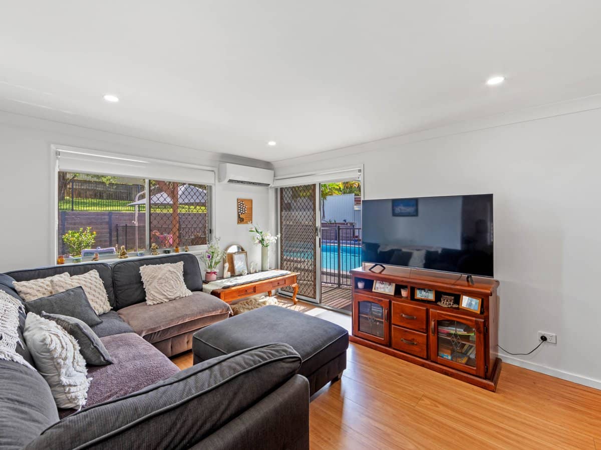 14 Mirreen Drive, TUGUN - Thumbnail 6