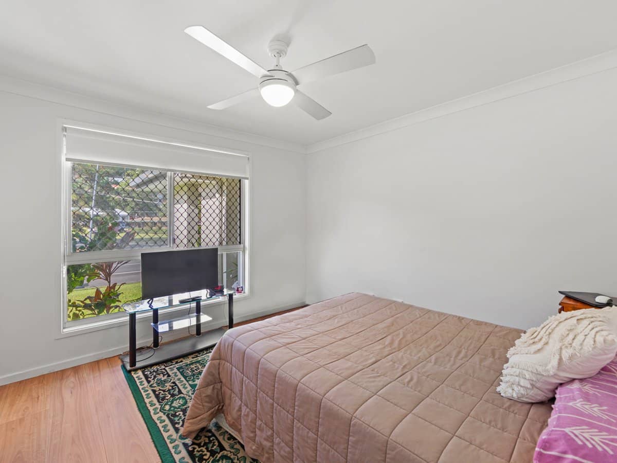 14 Mirreen Drive, TUGUN - Thumbnail 9