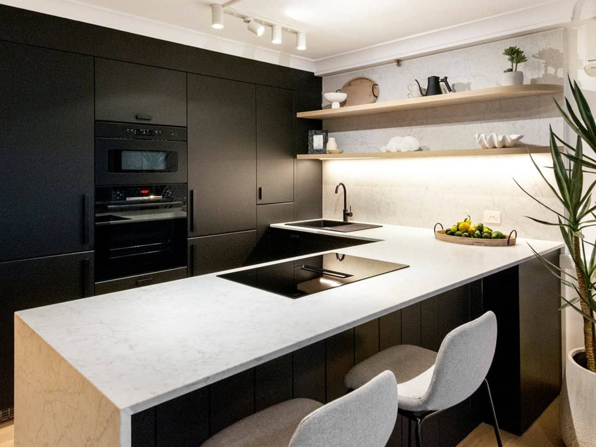 5 Enderley Avenue, SURFERS PARADISE - Thumbnail 5