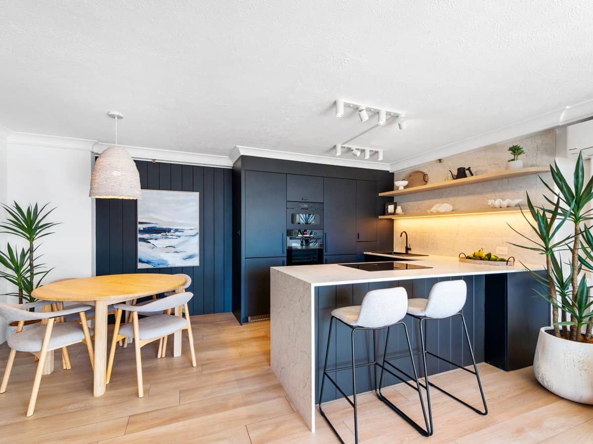 5 Enderley Avenue, SURFERS PARADISE - Thumbnail 8